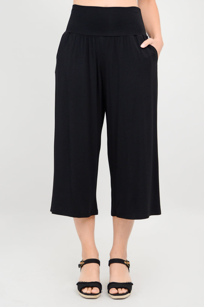 Ladies Capri Pants - Abstract Black/Blue – Makai Beach Wear