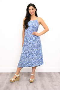 Robe de plage, Fleur blanche