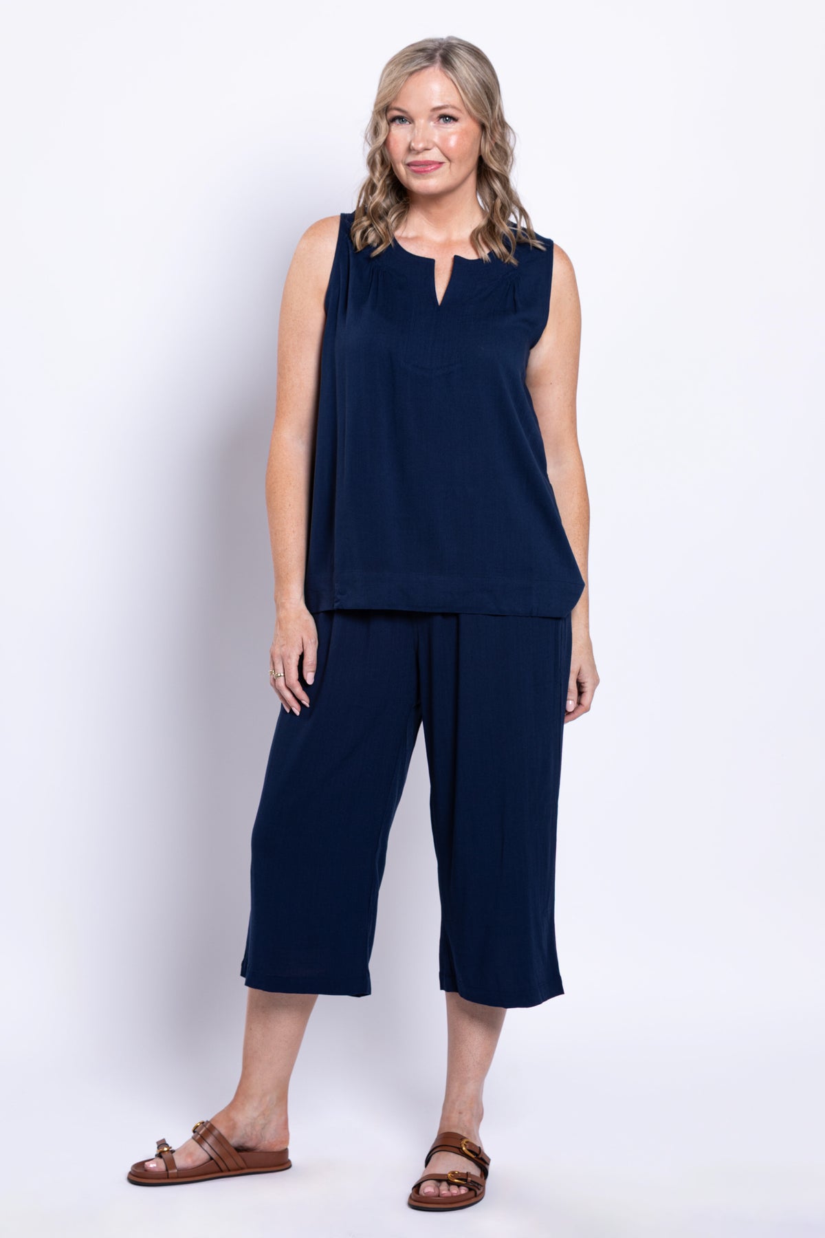 Bella Capri, Indigo, Linen Bamboo