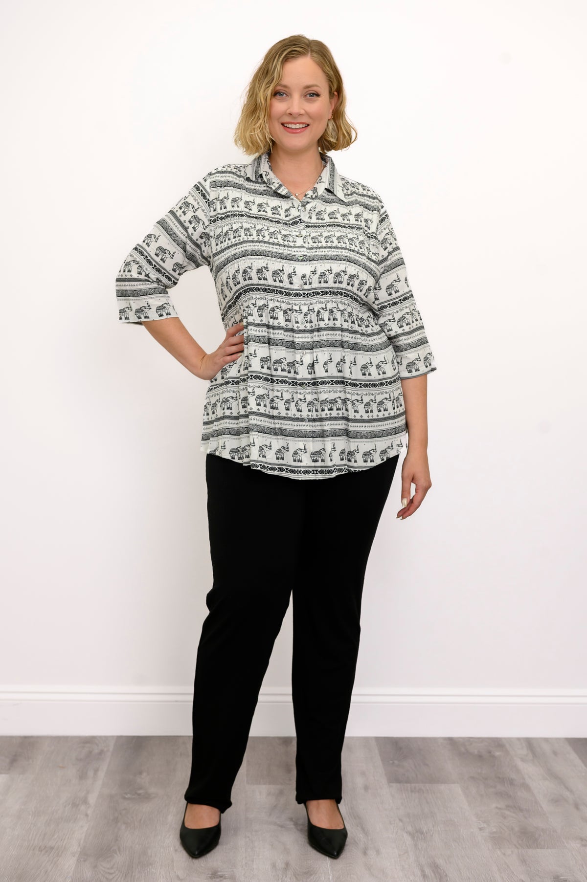 Cindy 3/4 Sleeve Top, BW Elephants