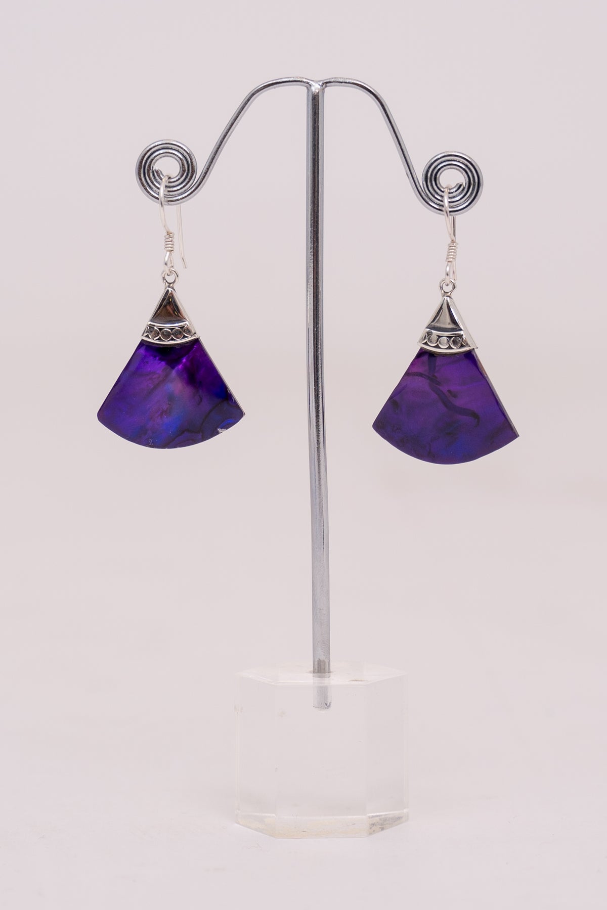 Royale Shell Earrings