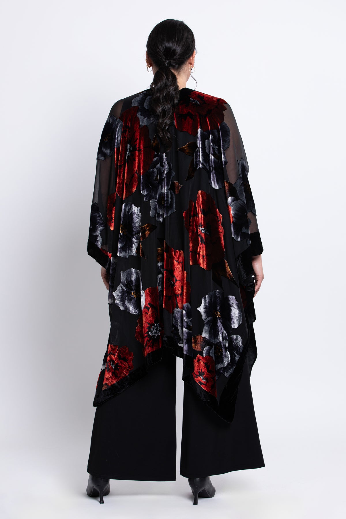 Darcy #32, Red Velvet