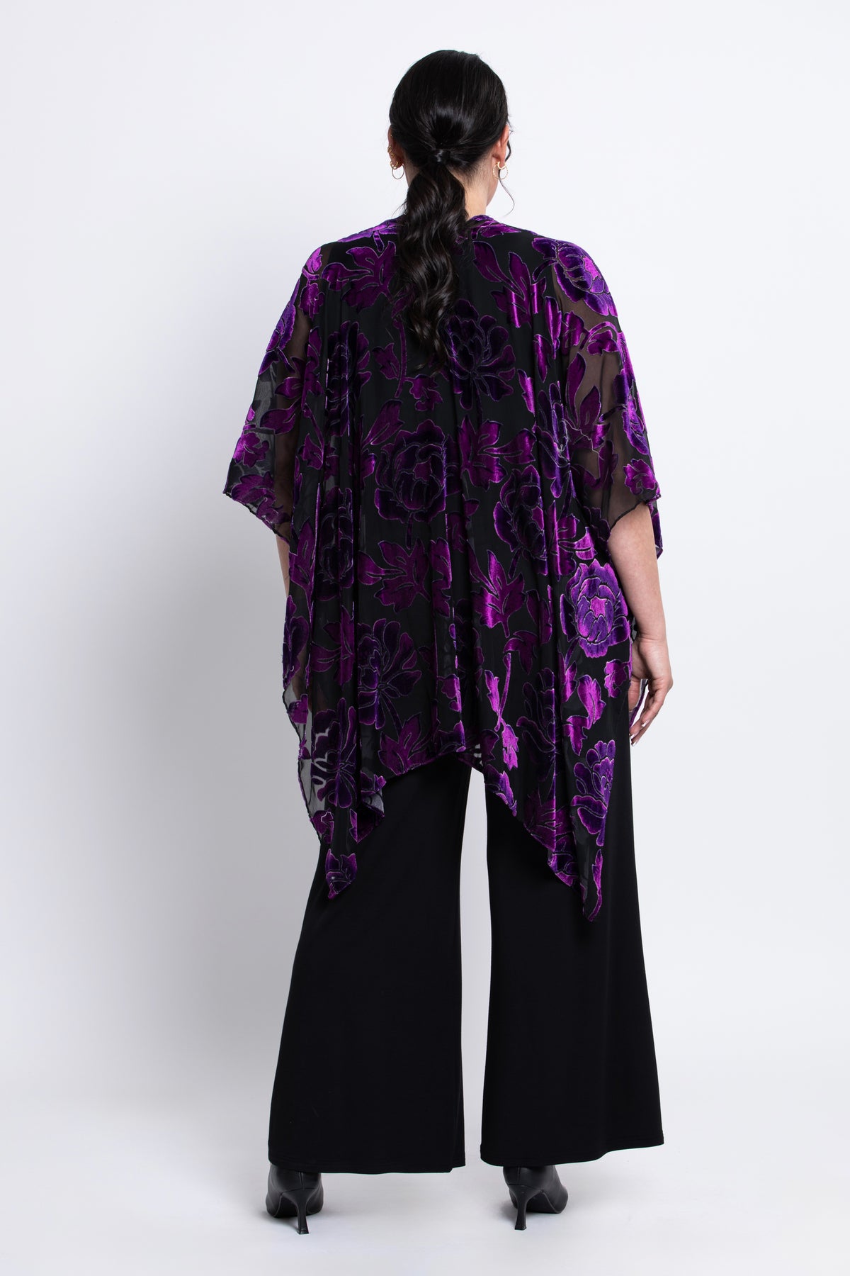 Darcy #33, Violet Night