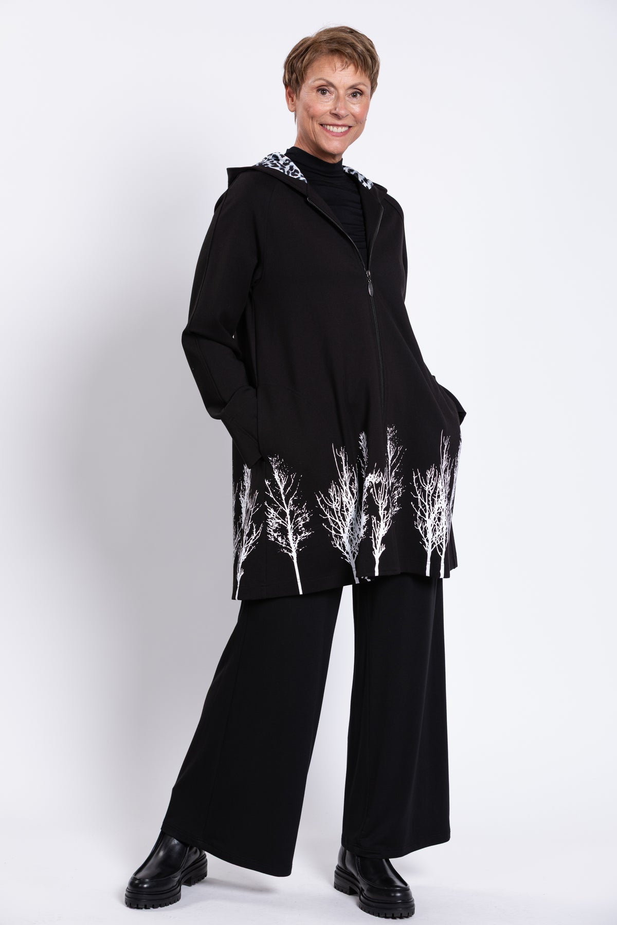 Edith Coat, Trees, Modal