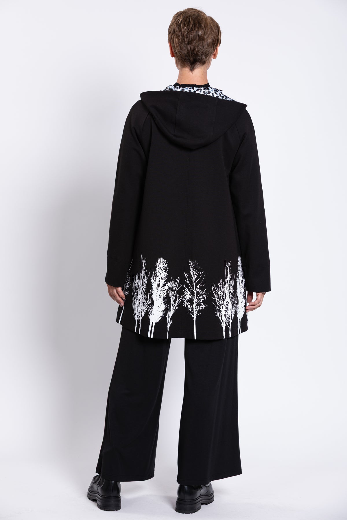 Edith Coat, Trees, Modal