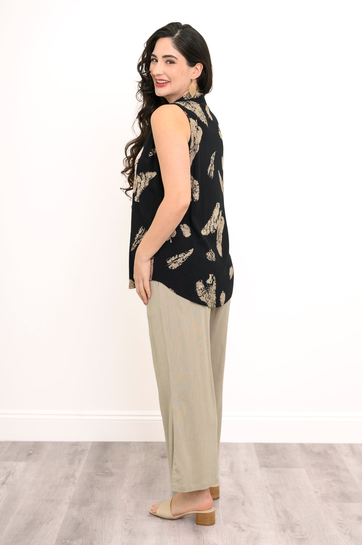 Hula Tank, Shadow Leaf, Linen Bamboo