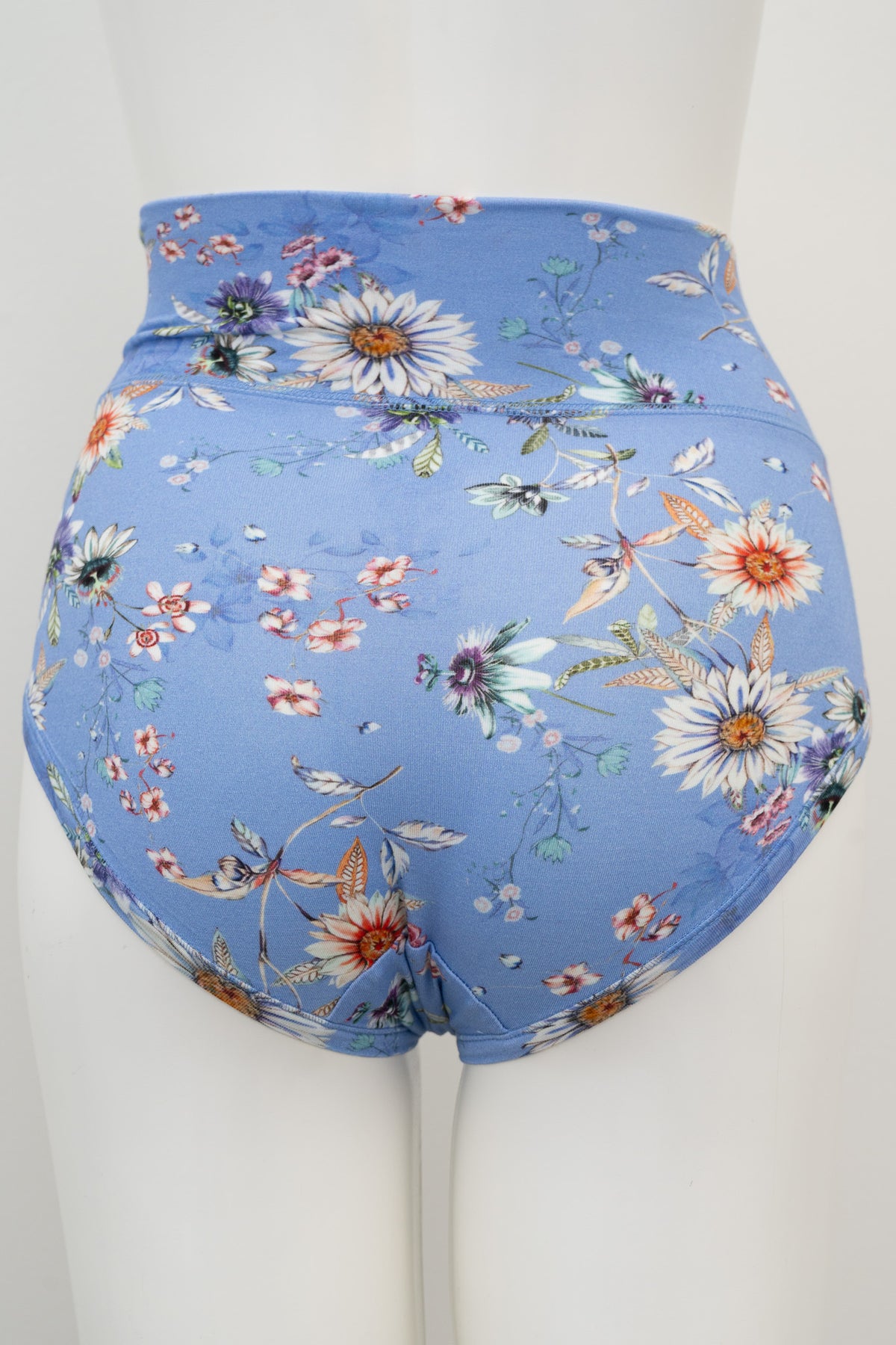 La Gaunche, Peri Daisy, Bamboo