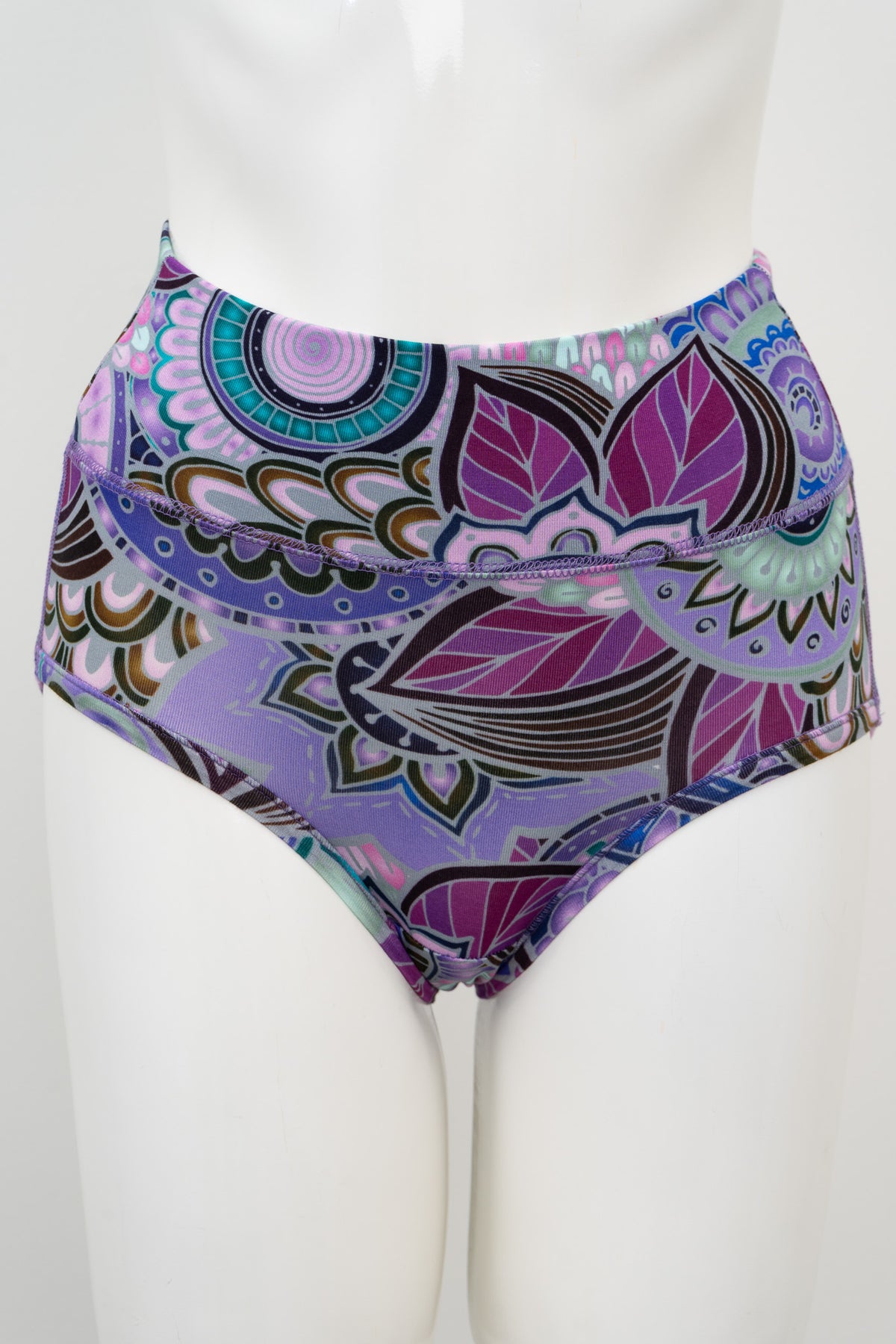 La Gaunche, Royale Peacock, Bamboo