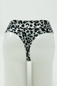 La Thong, BW Leopard, Bamboo