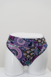 La Thong, Royale Peacock, Bamboo