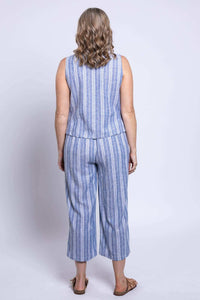 Model wearing Landon Capri Pants and matching top, back view