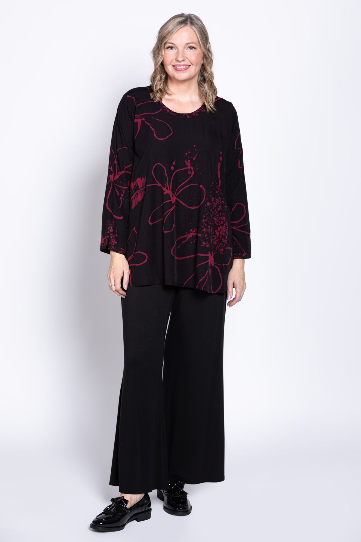 Palace Blouse, Red Bunga