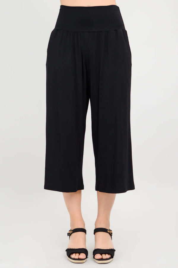 Straight-on view of black Gaylene bamboo capri pants