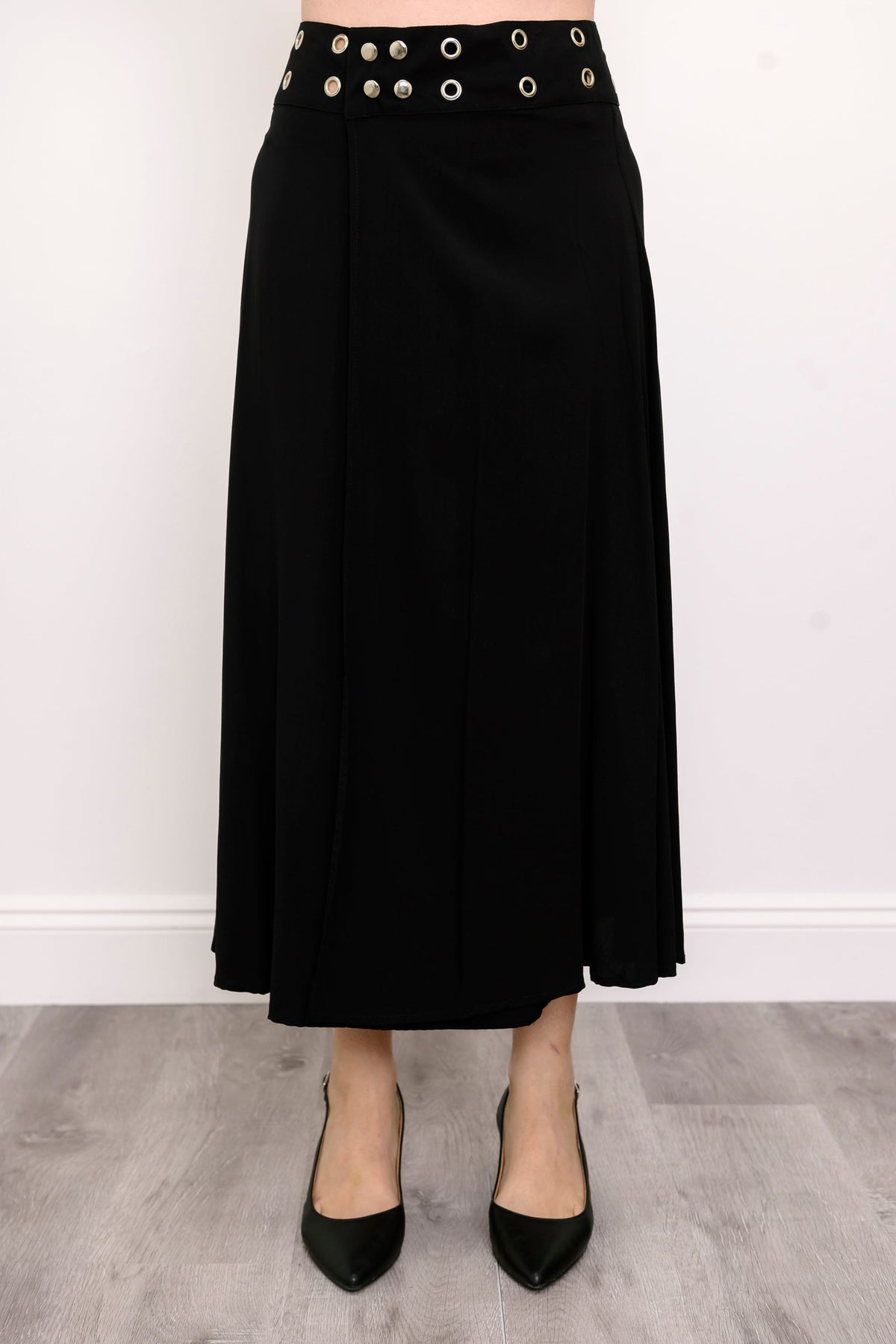 Stud Skirt, Black