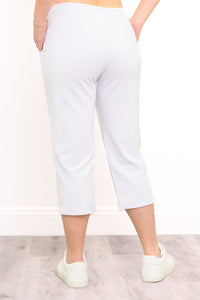 Susan Capri, Snow White, Bamboo