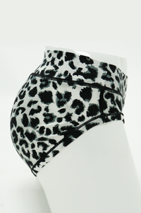 The Hipster, BW Leopard, Bamboo