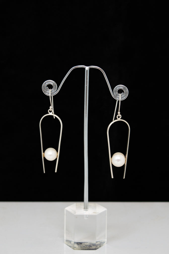 White Pearl Earrings - 0012