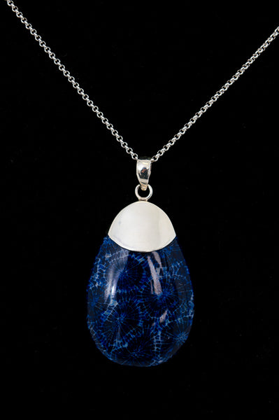 Blue Coral Pendant Necklace 715 LTD CAD Retail Blue Sky Clothing Co