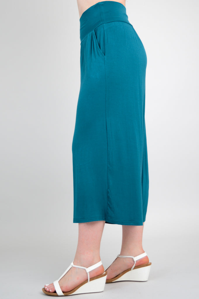Gaylene Capri, Black, Bamboo – Blue Sky Clothing Co Ltd