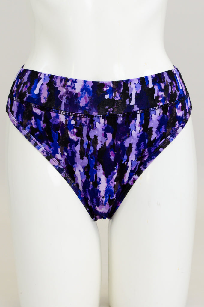 La Thong, Plum Rain, Bambou