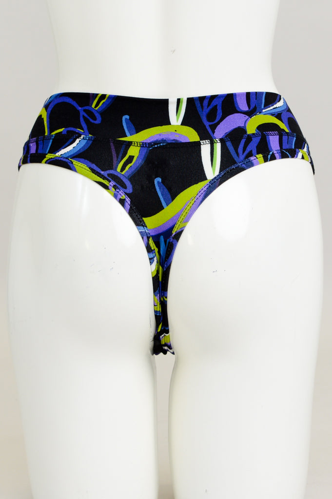 La Thong, Swiggle, Bambou