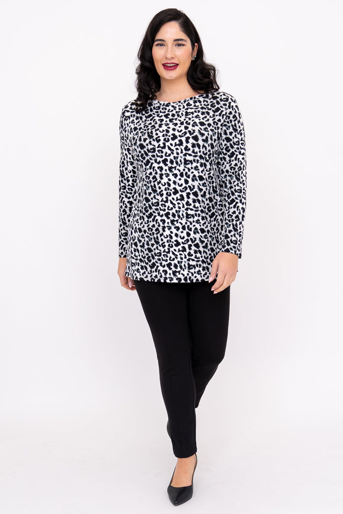 Margie Top, BW Leopard, Bamboo