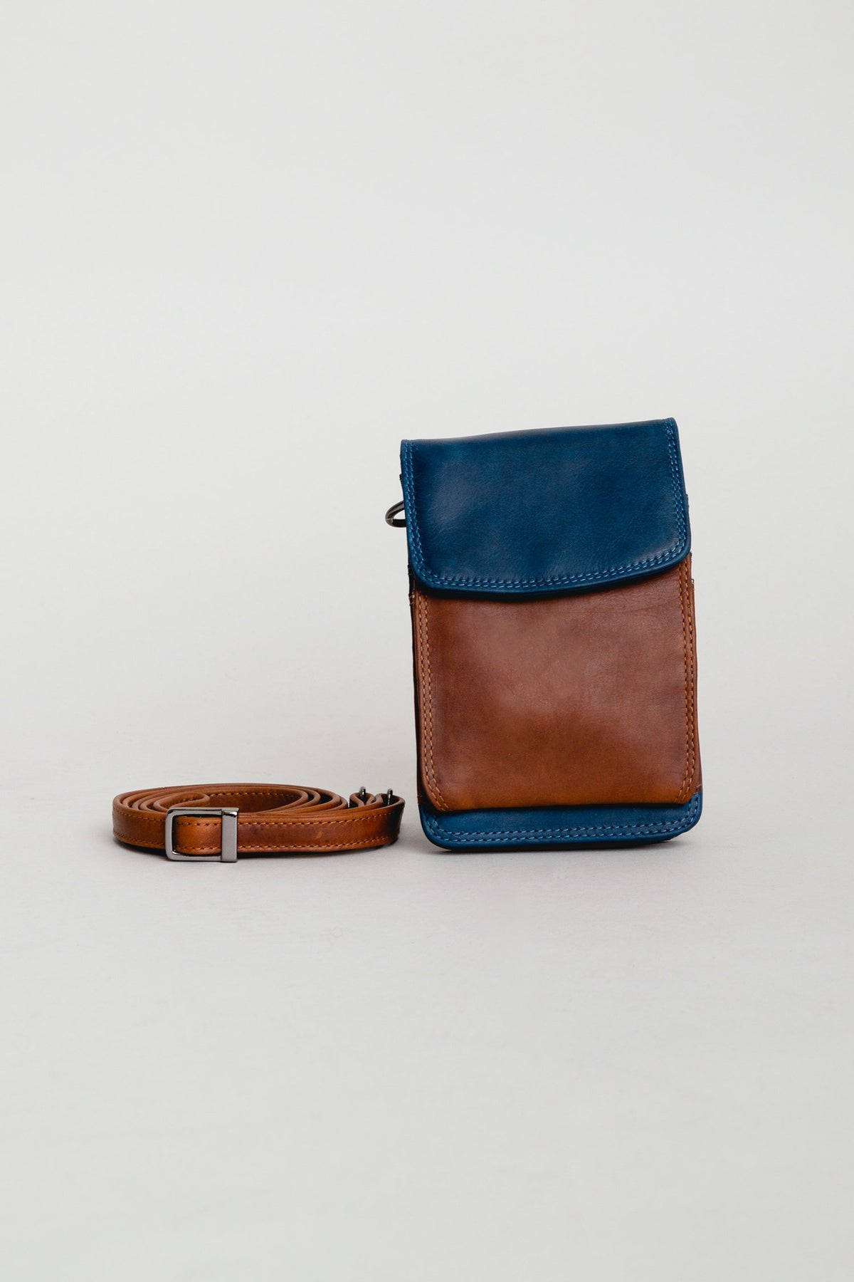 Adrian Klis 1718 Organizer Blue/Natural, Leather