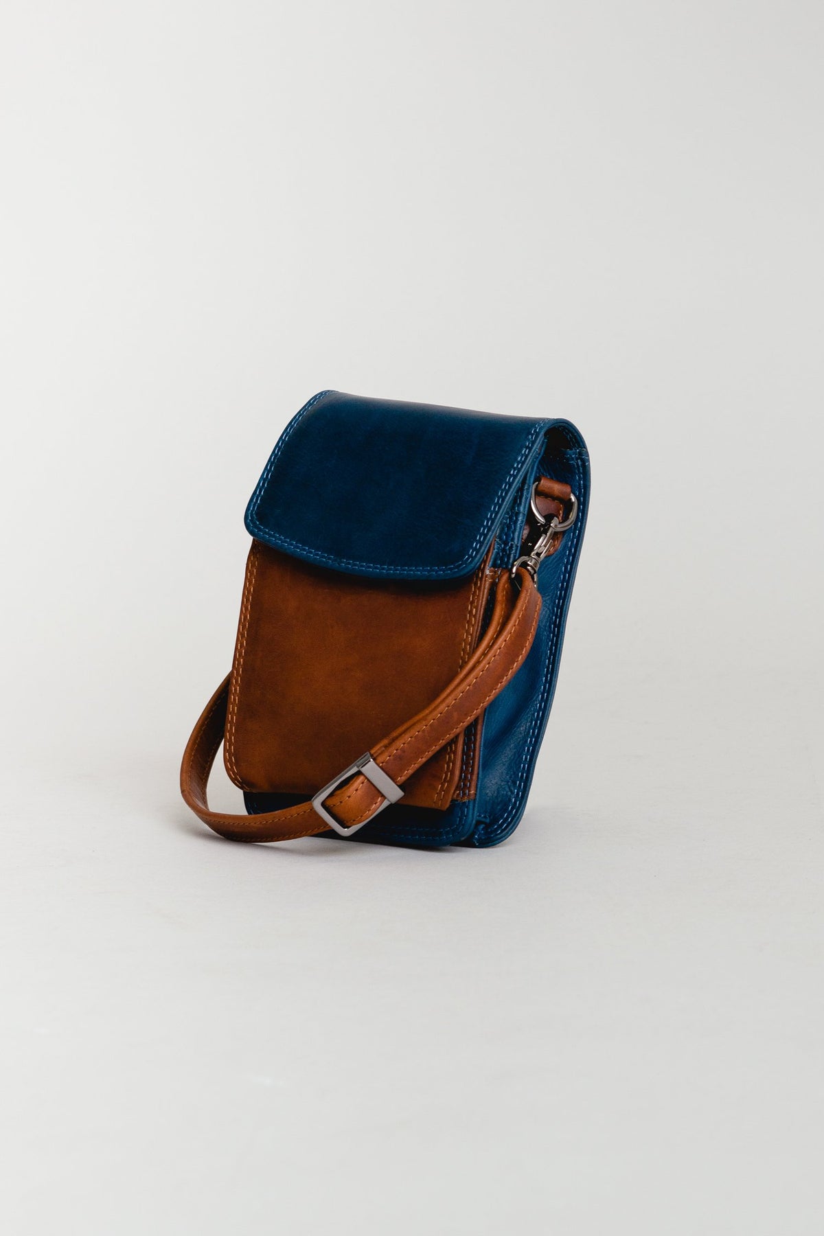 Adrian Klis 1718 Organizer Blue/Natural, Leather