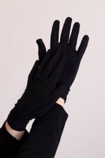 Black natural bamboo fiber women's gloves.