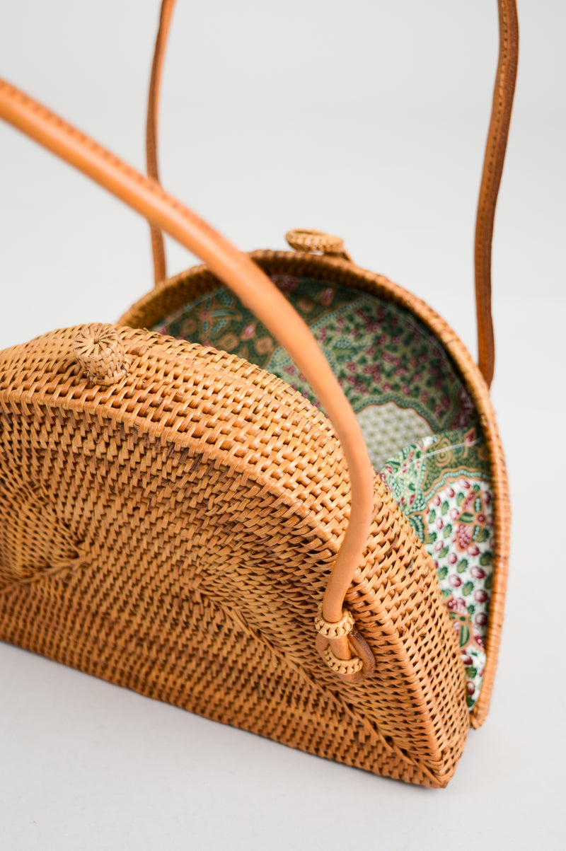 Woven Drawstring Straw Bucket Beach Cute Crossbody Bag - Etsy | Beaded bags,  Straw bags, Wicker bags