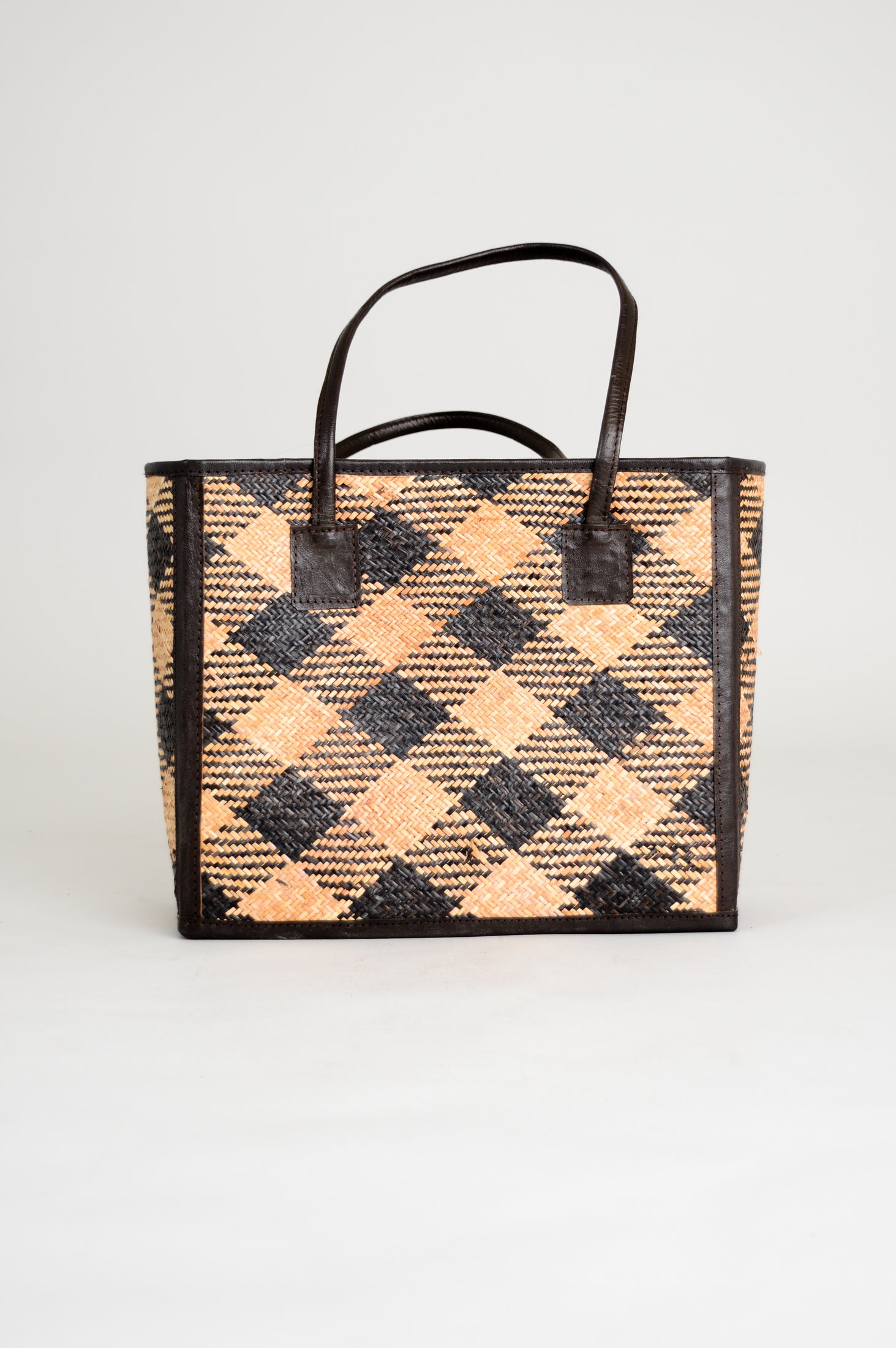 Black rattan bag outlet