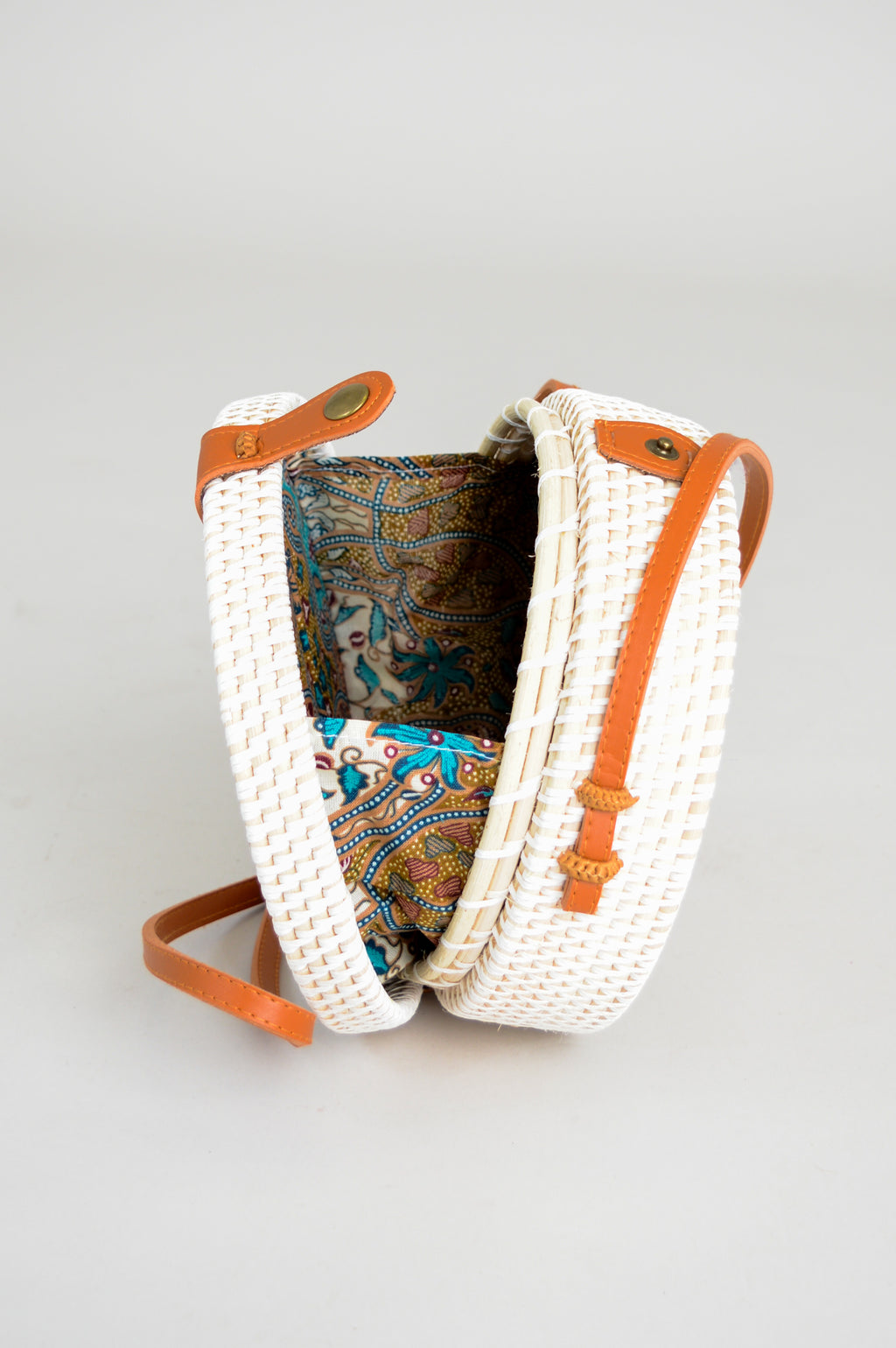 Round Rattan Purse White large Blue Sky Clothing Co Ltd