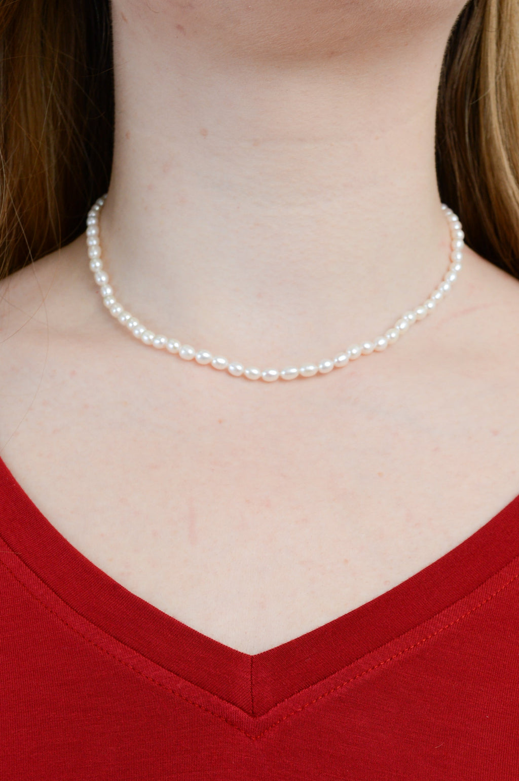 Pearl necklace gift shop